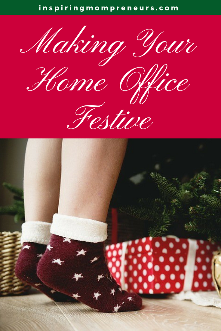 Christmas is around the corner! Why not make your home office festive too. Let's bring on the Christmas Cheer.  | ChristmasDecoratingIdeasYourHome |