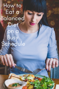 In our fast-paced world it's so easy to neglect ourselves. Helen Bradford gives brilliant tips to eating healthily when we're on the run in this helpful guest post. #howtoeatabalanceddiet #eathealthyontherun #healthydiet