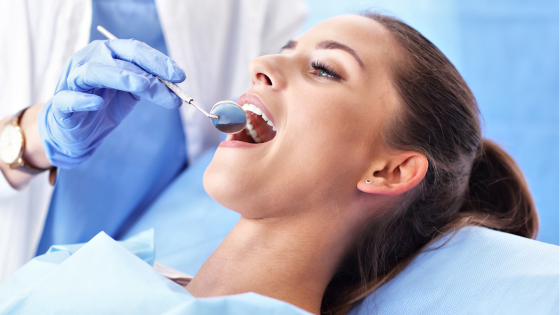 10 Signs That You Need to Go See a Dentist | dentist visit